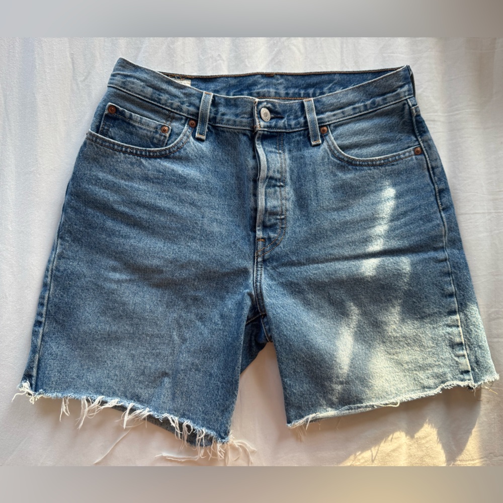 Levi’s 501 Mid Rise Jorts